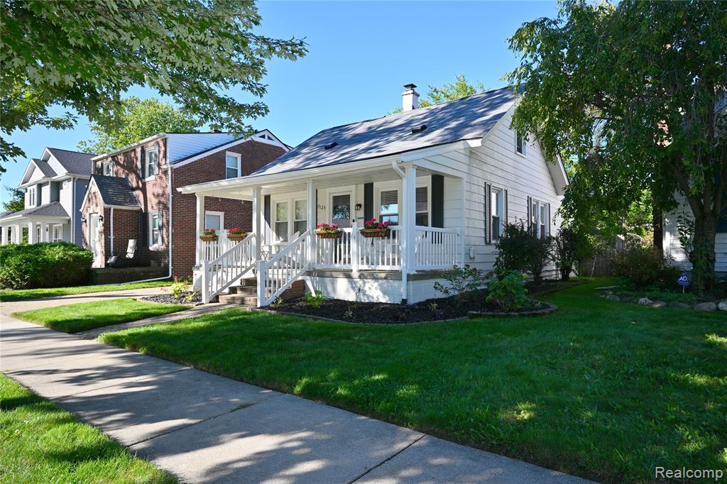 3125 Tyler Avenue Property Photo 1
