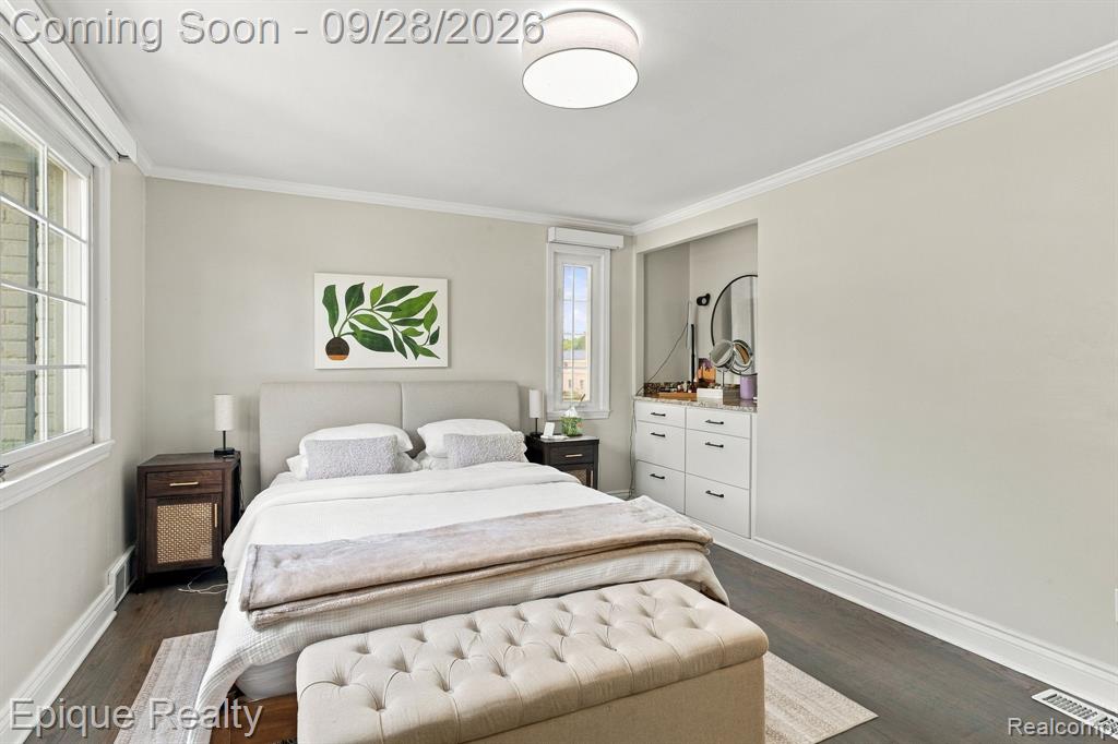 706 Graefield Court Property Photo 17