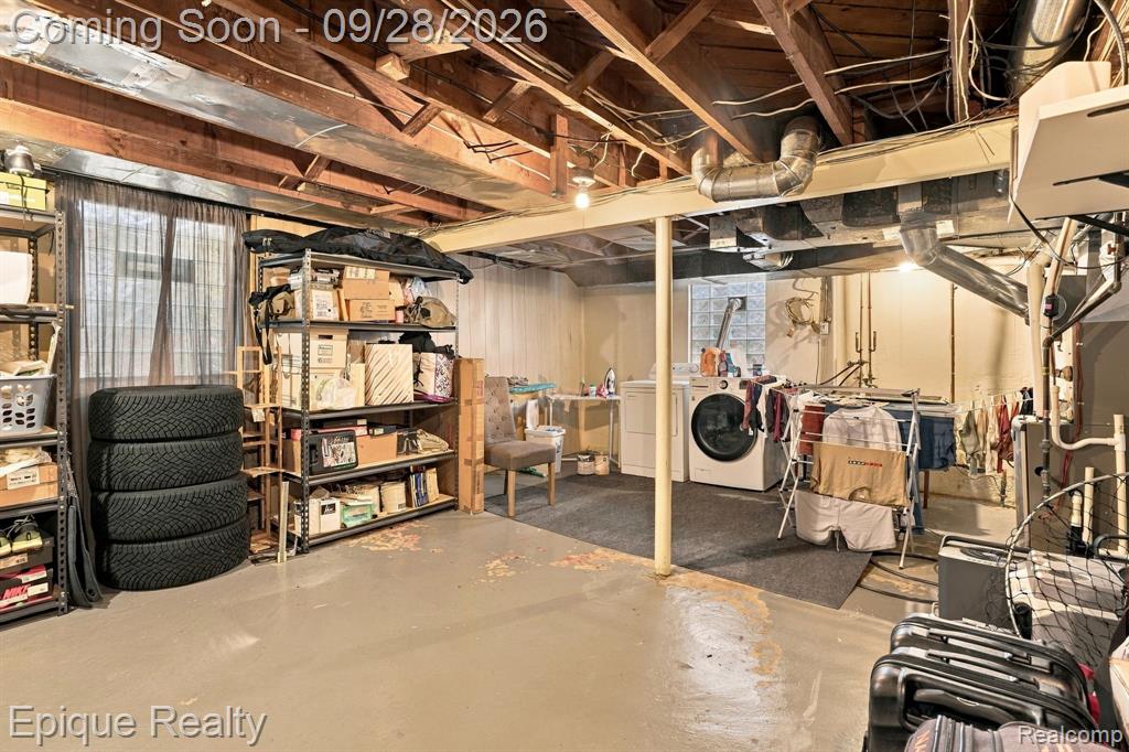 706 Graefield Court Property Photo 18