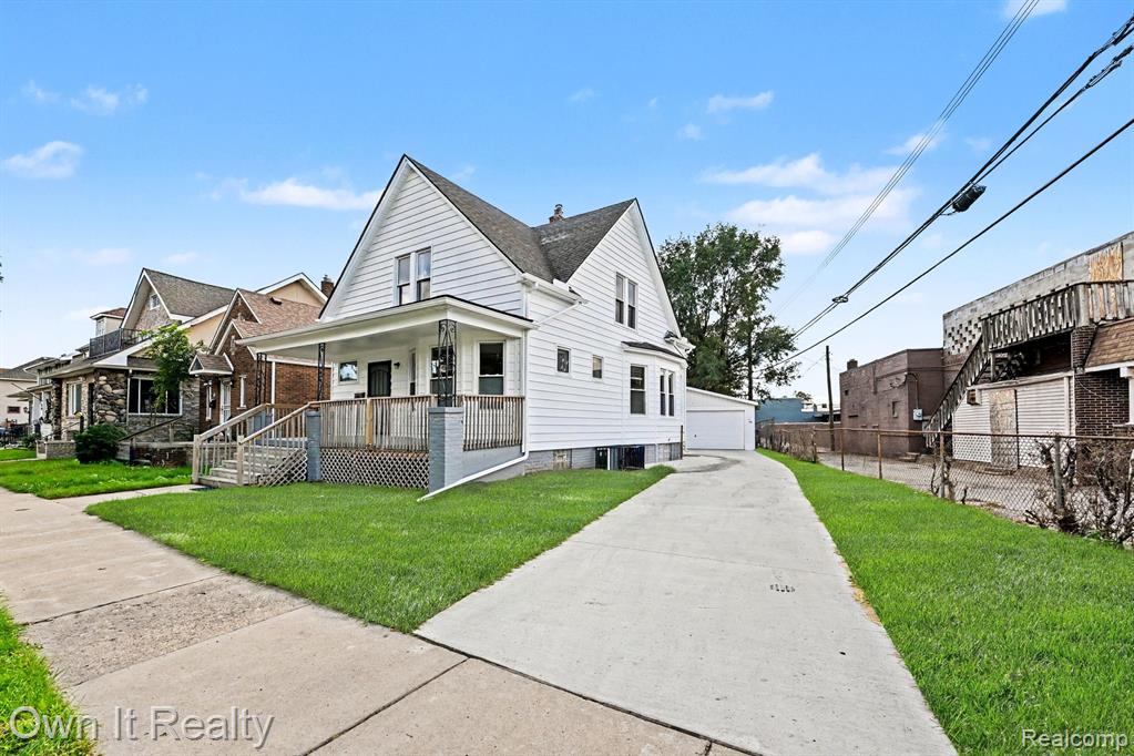 44 Maple Street Property Photo 2