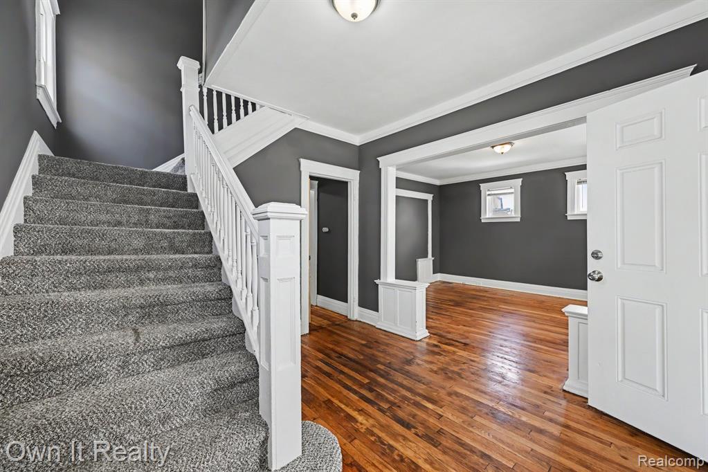 44 Maple Street Property Photo 4