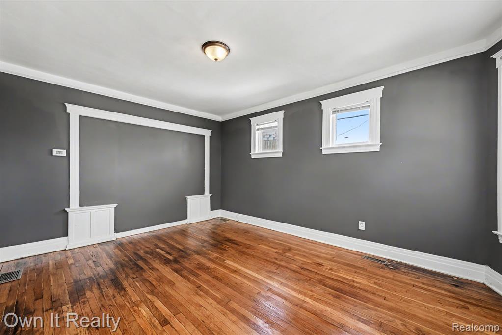 44 Maple Street Property Photo 11