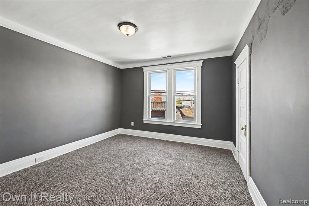 44 Maple Street Property Photo 17