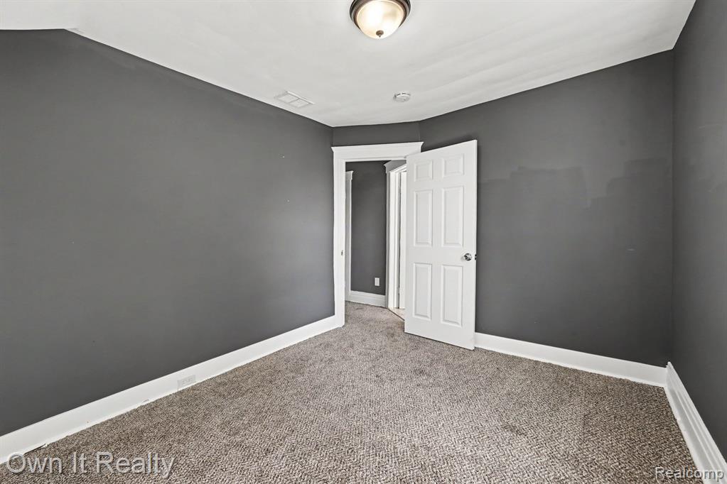 44 Maple Street Property Photo 19