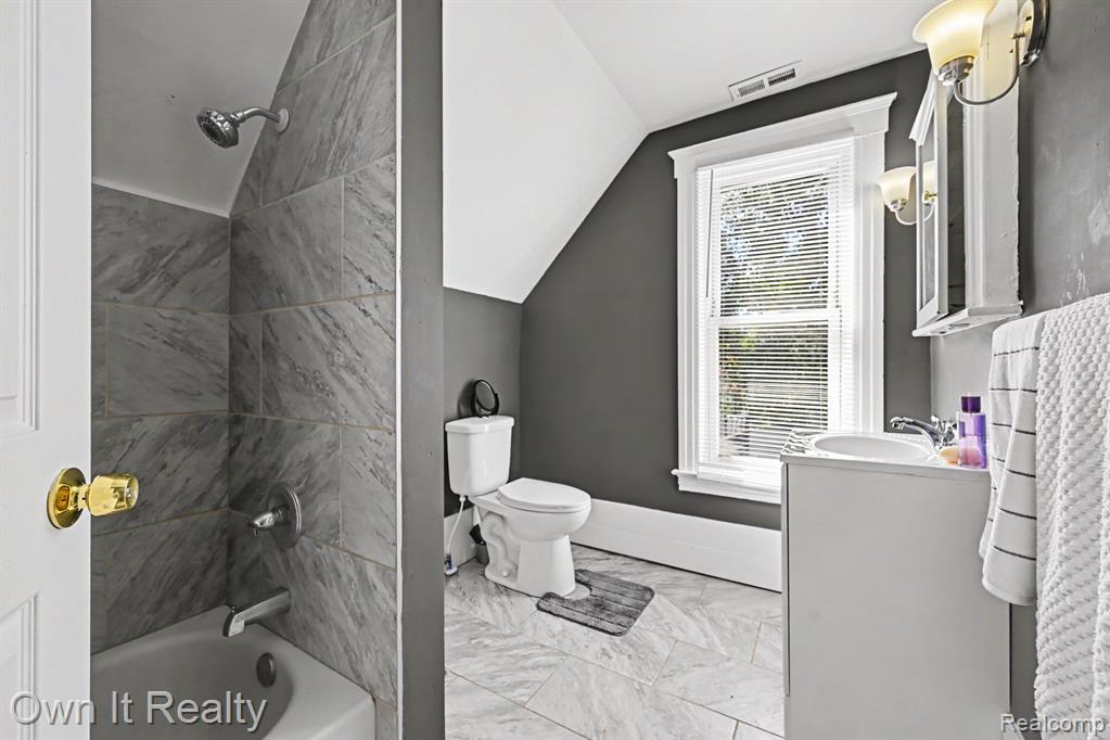44 Maple Street Property Photo 20