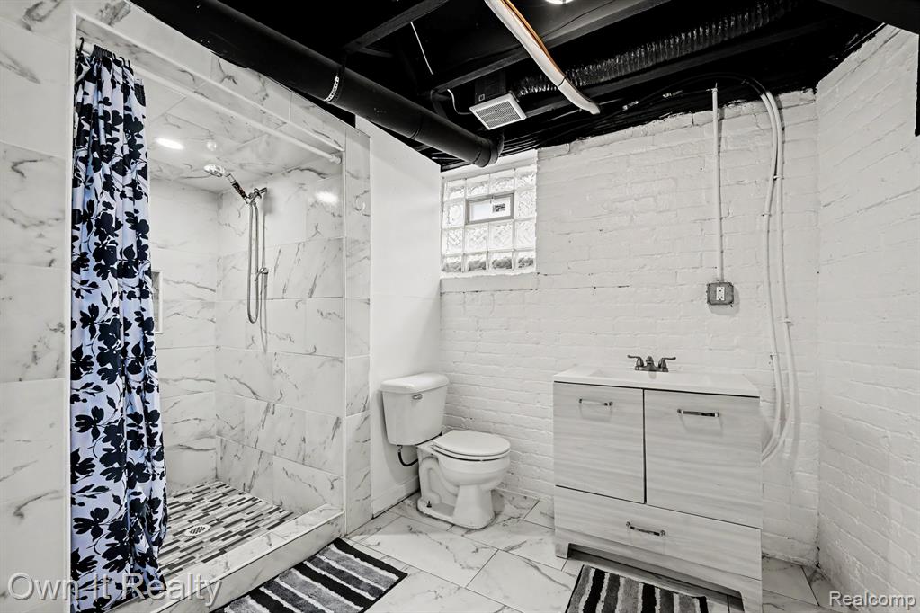 44 Maple Street Property Photo 23