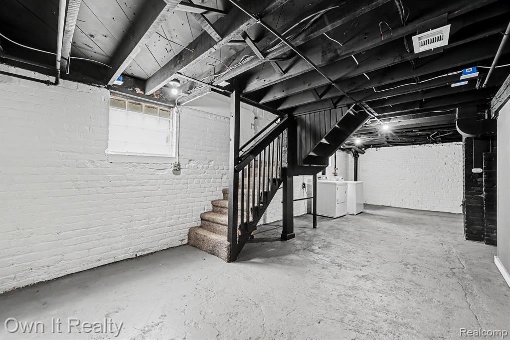 44 Maple Street Property Photo 24