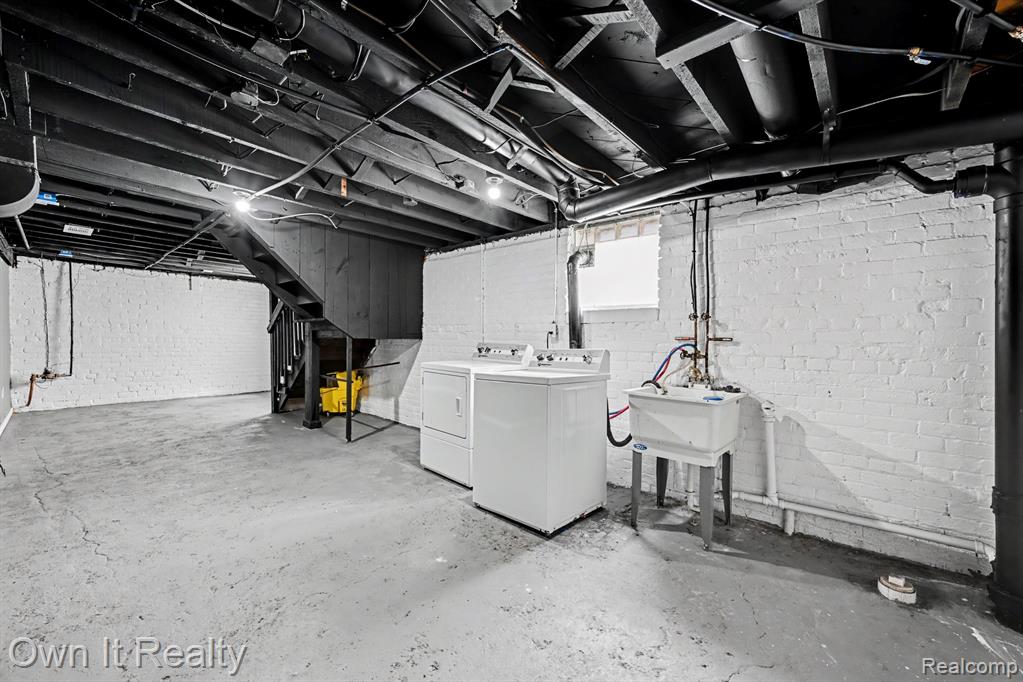44 Maple Street Property Photo 25