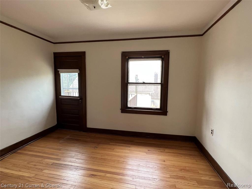 21507 Edna Street Property Photo 11