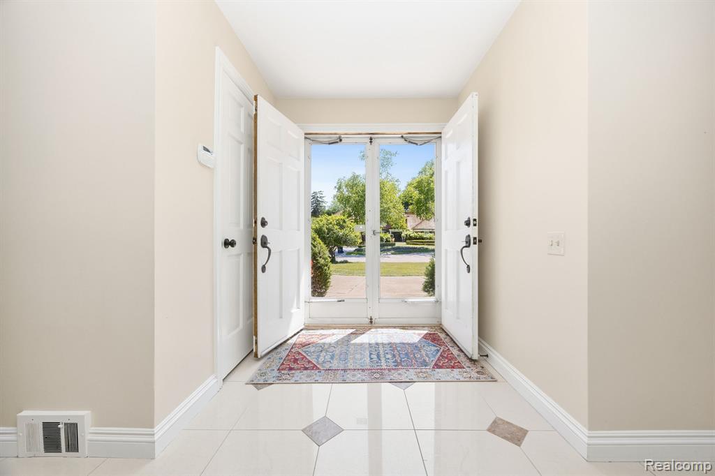 60 Stillmeadow Lane Property Photo 23