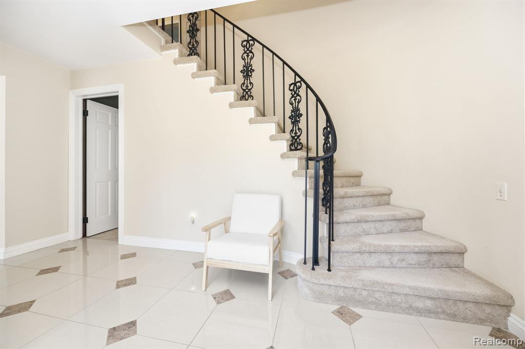 60 Stillmeadow Lane Property Photo 24