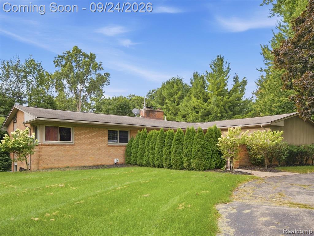 4430 Queens Way Property Photo 1