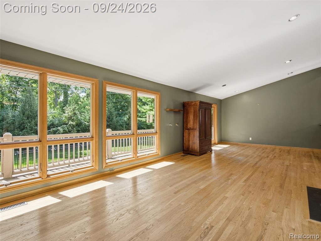 4430 Queens Way Property Photo 17