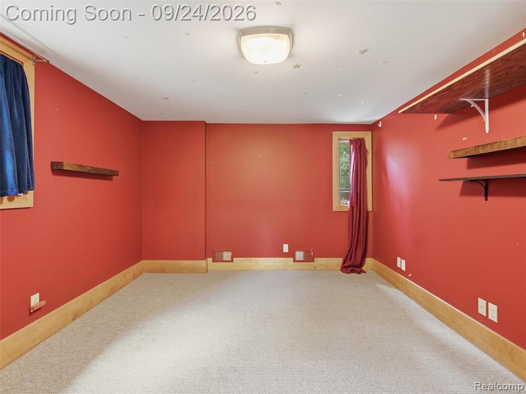 4430 Queens Way Property Photo 33