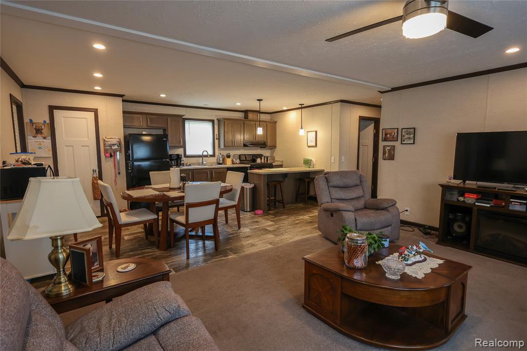 79 Woodridge Ct Property Photo 3