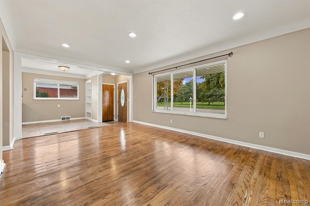 11147 Martin Road Property Photo 4