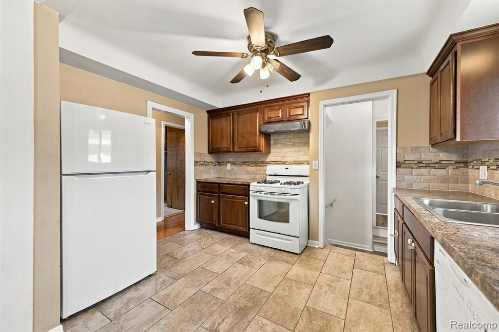 11147 Martin Road Property Photo 11