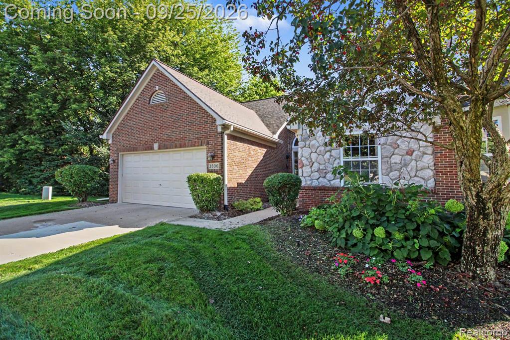 3806 Arbor Drive Property Photo 2