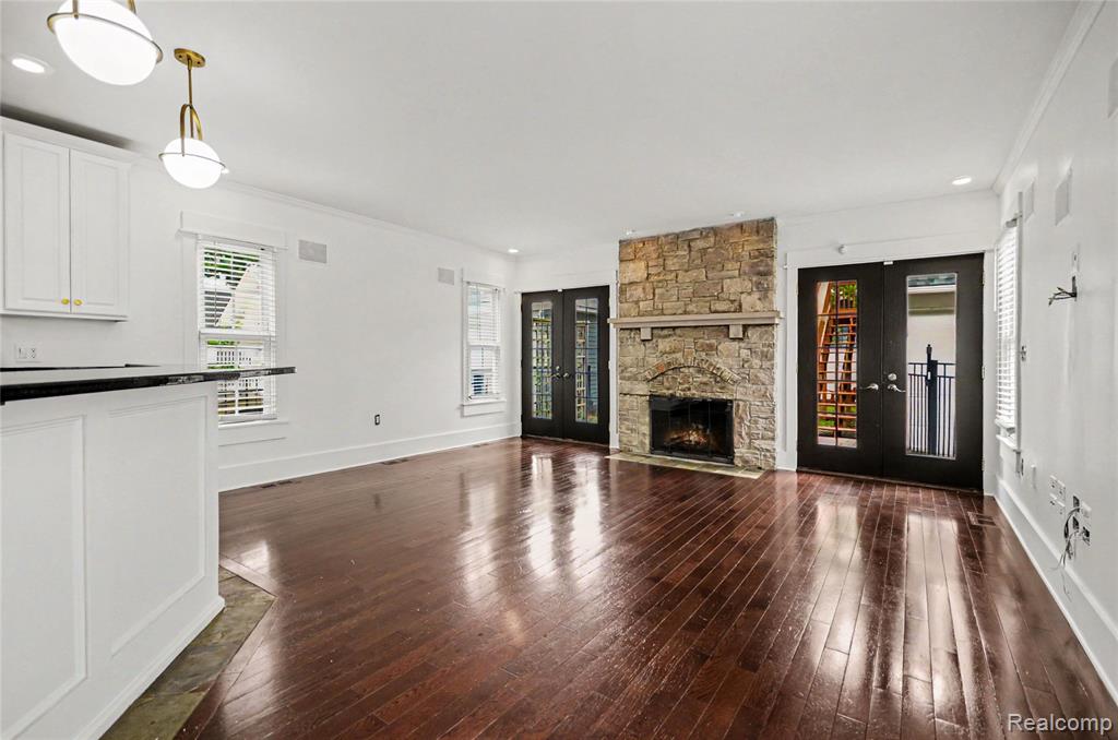 1389 Bird Avenue Property Photo 11