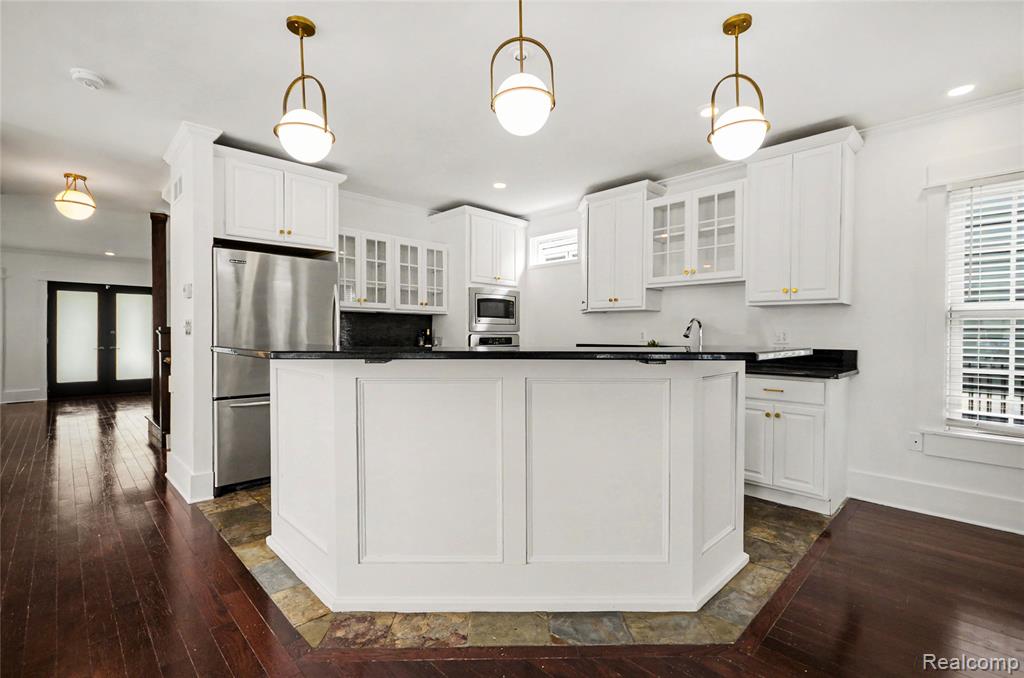 1389 Bird Avenue Property Photo 15
