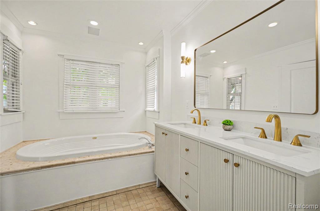 1389 Bird Avenue Property Photo 21