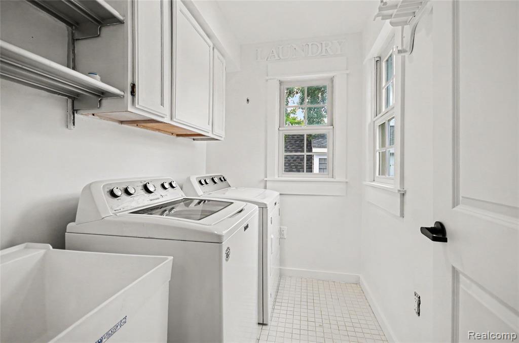 1389 Bird Avenue Property Photo 27
