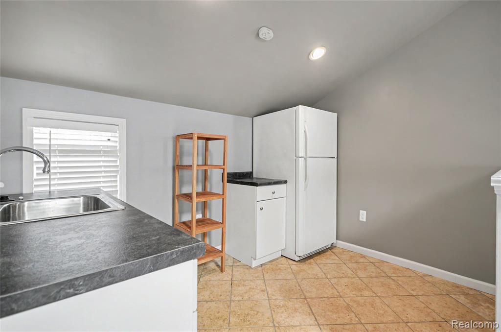1389 Bird Avenue Property Photo 40