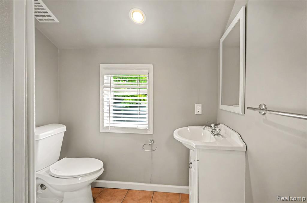 1389 Bird Avenue Property Photo 41