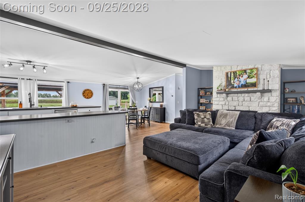 7997 Folks Road Property Photo 8