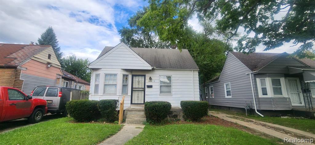 11420 Plainview Avenue Property Photo 1