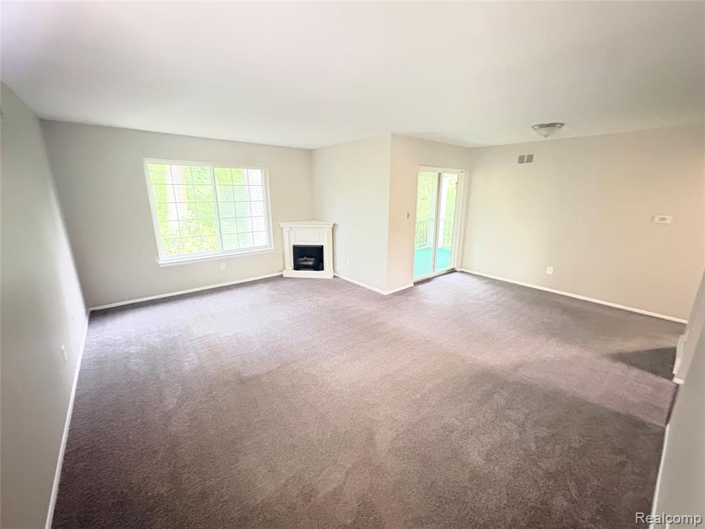 25364 Shiawassee Circle Property Photo 11