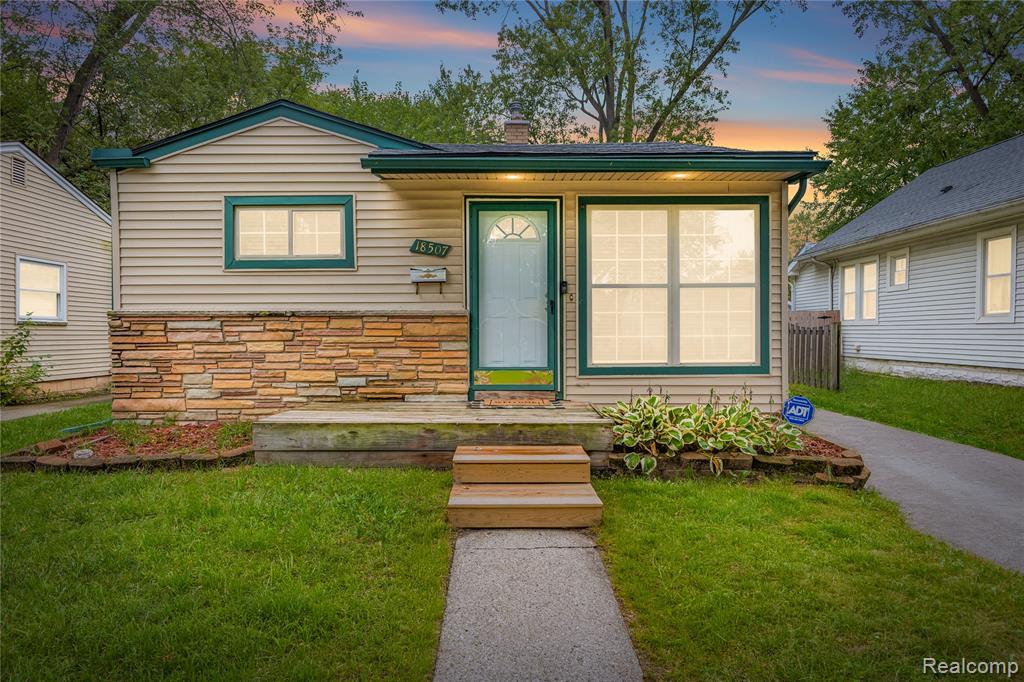 18507 Brady Property Photo 1