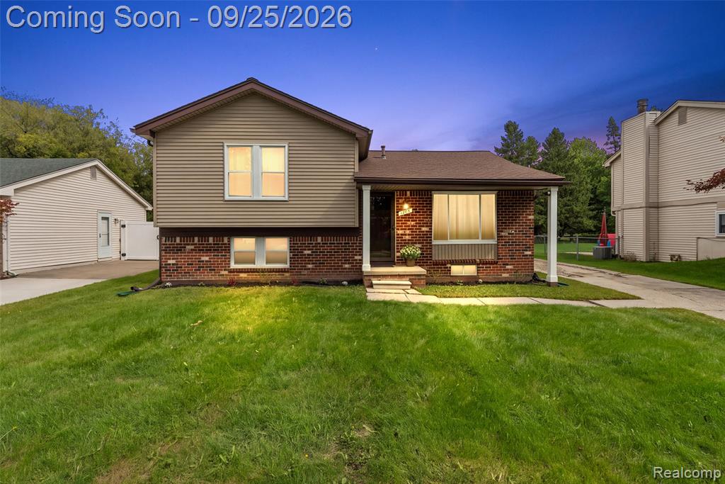 1205 Hampshire Drive Property Photo 1