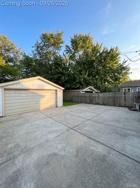 26552 Dartmouth Street Property Photo 16