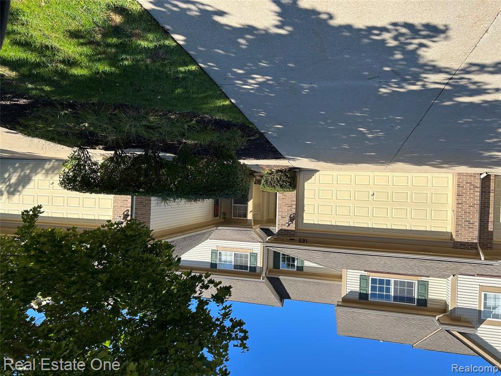 163 S Vista Property Photo 1