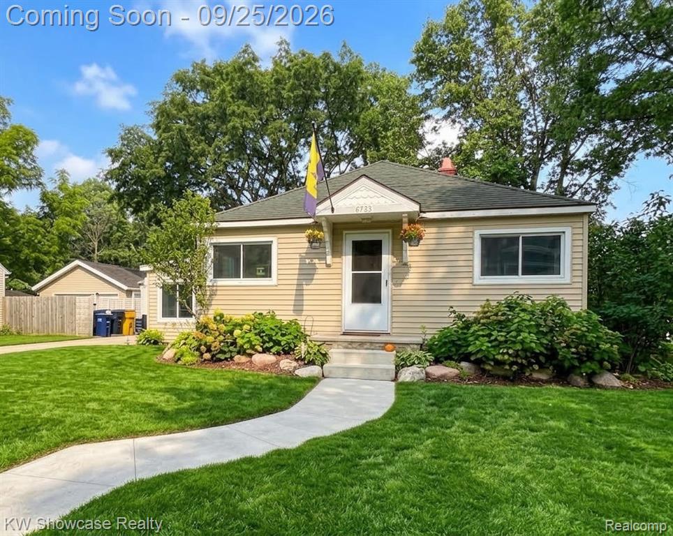 6735 Cooley Lake Road Property Photo 1