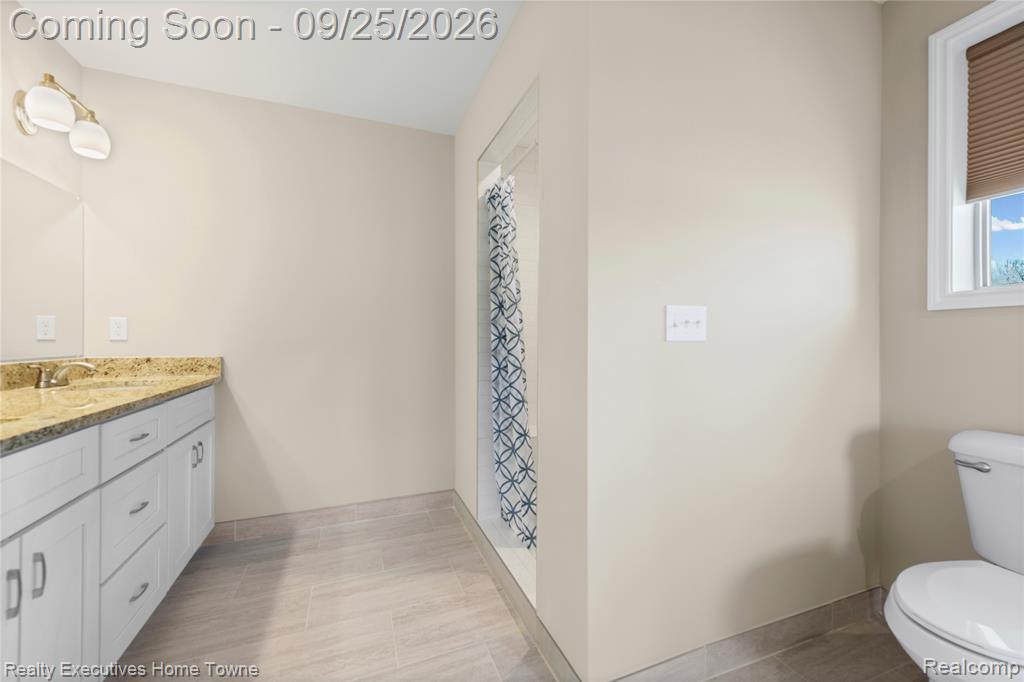 7285 Wood Pointe Drive Property Photo 24