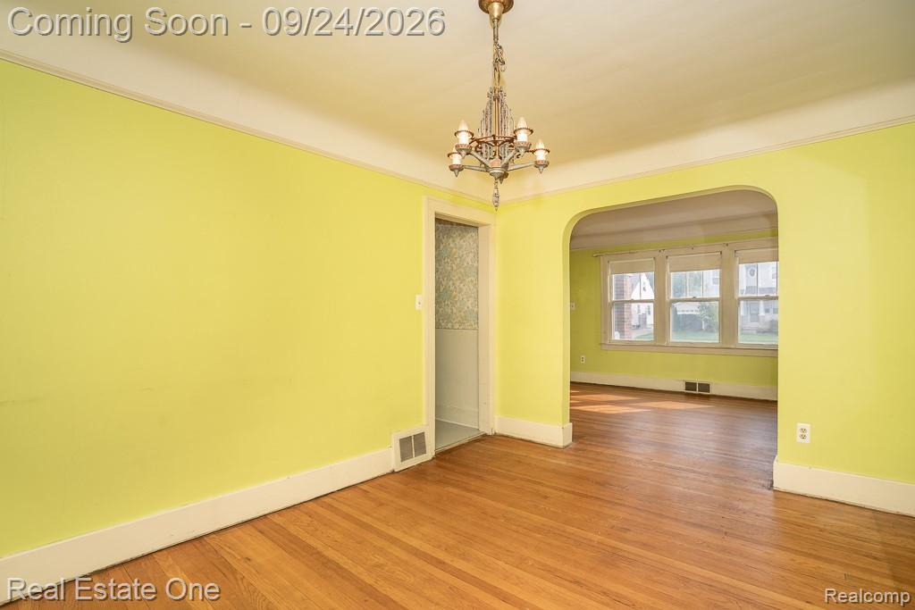 3137 Royal Avenue Property Photo 9