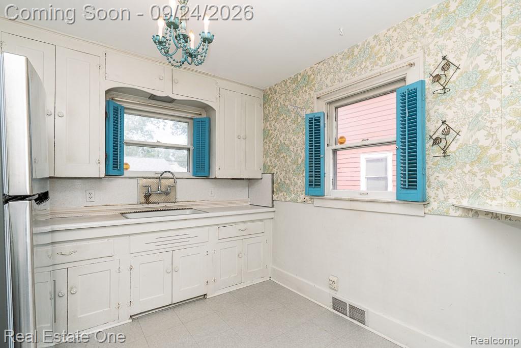 3137 Royal Avenue Property Photo 13