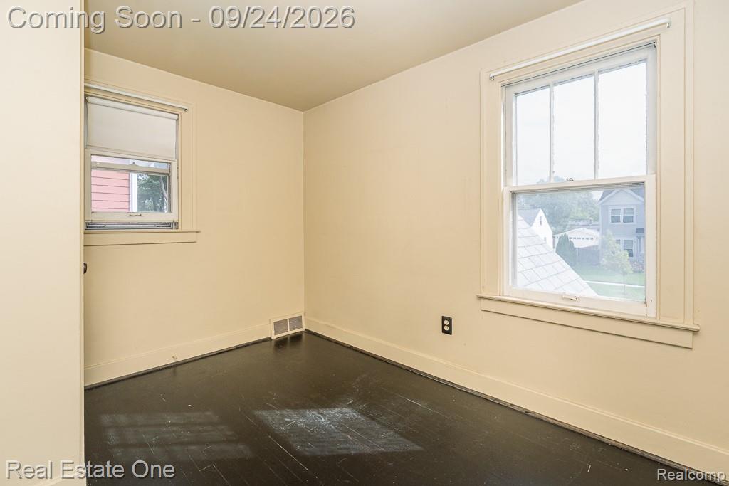 3137 Royal Avenue Property Photo 18