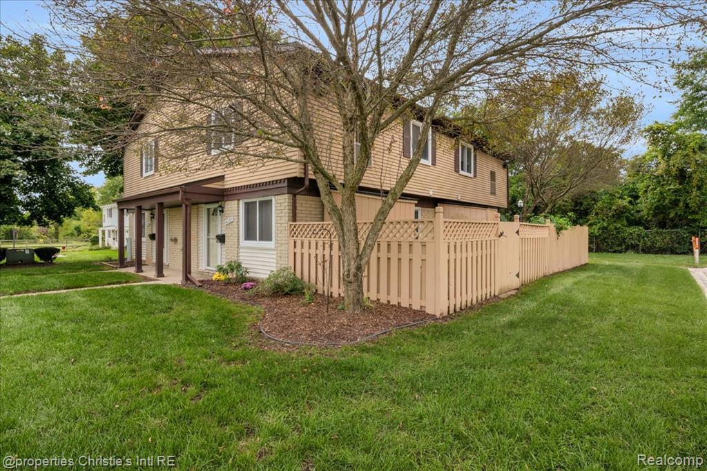 41297 S Woodbury Green Drive Property Photo 1