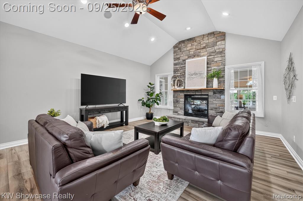 9032 Palmers Way Drive Property Photo 10
