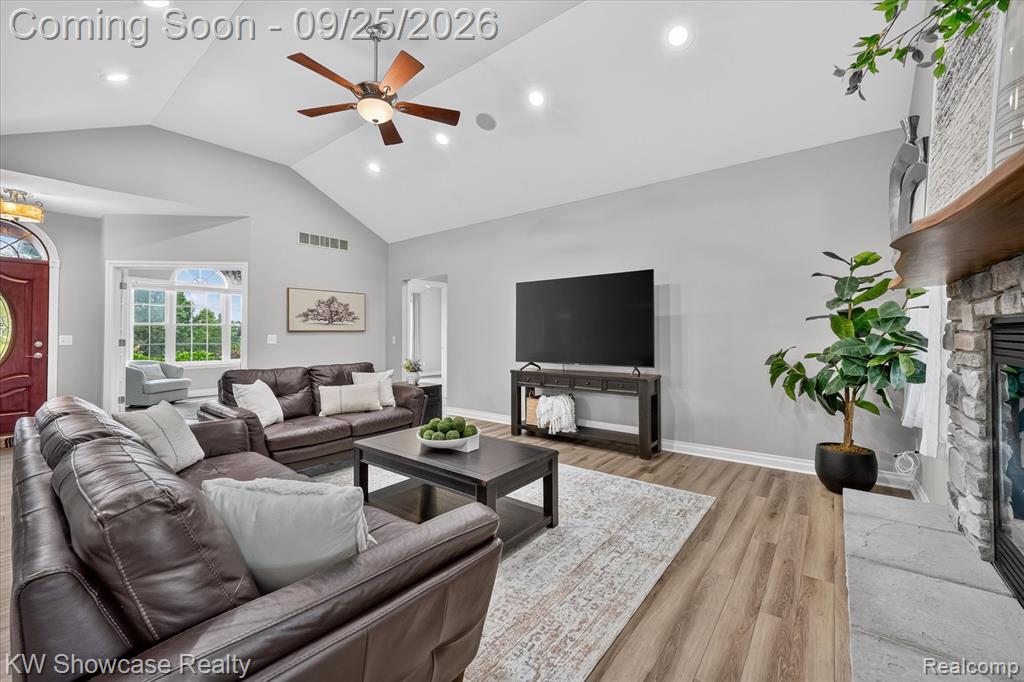 9032 Palmers Way Drive Property Photo 11