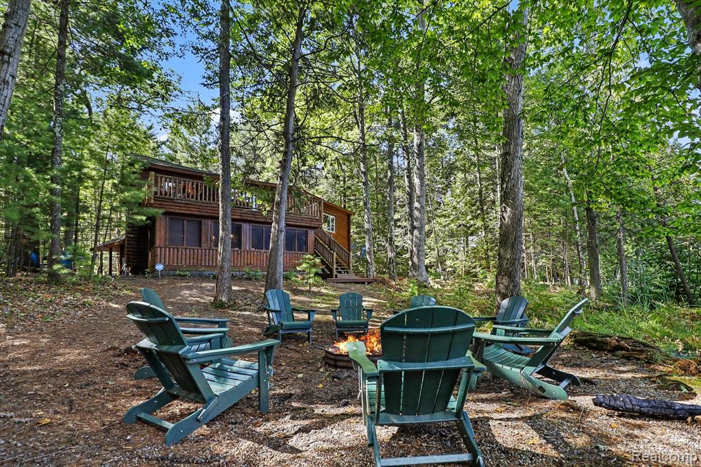 6926 Aarwood Trail Property Photo 1