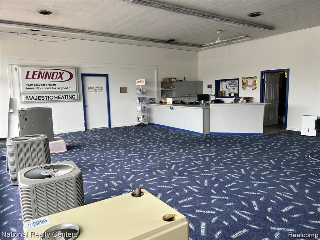 15210 Middlebelt Road Property Photo 7