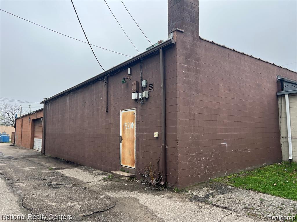 15210 Middlebelt Road Property Photo 15