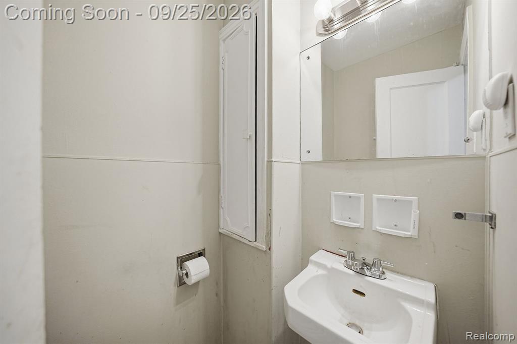 17580 Dorset Avenue Property Photo 20