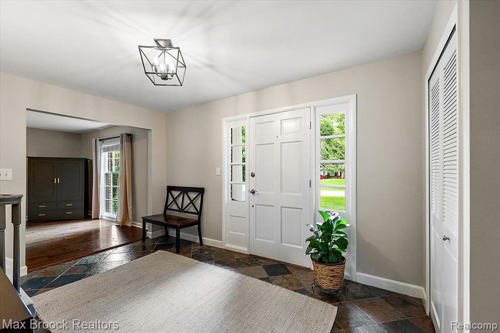 545 Whitehall Road Property Photo 3