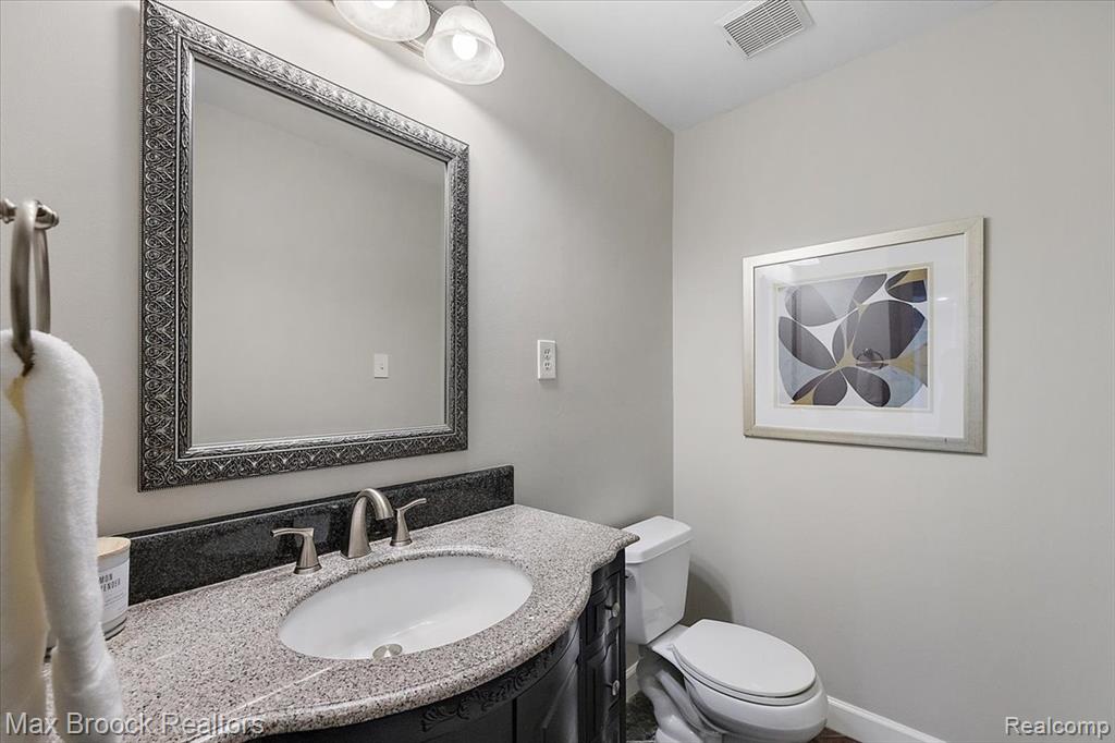 545 Whitehall Road Property Photo 14