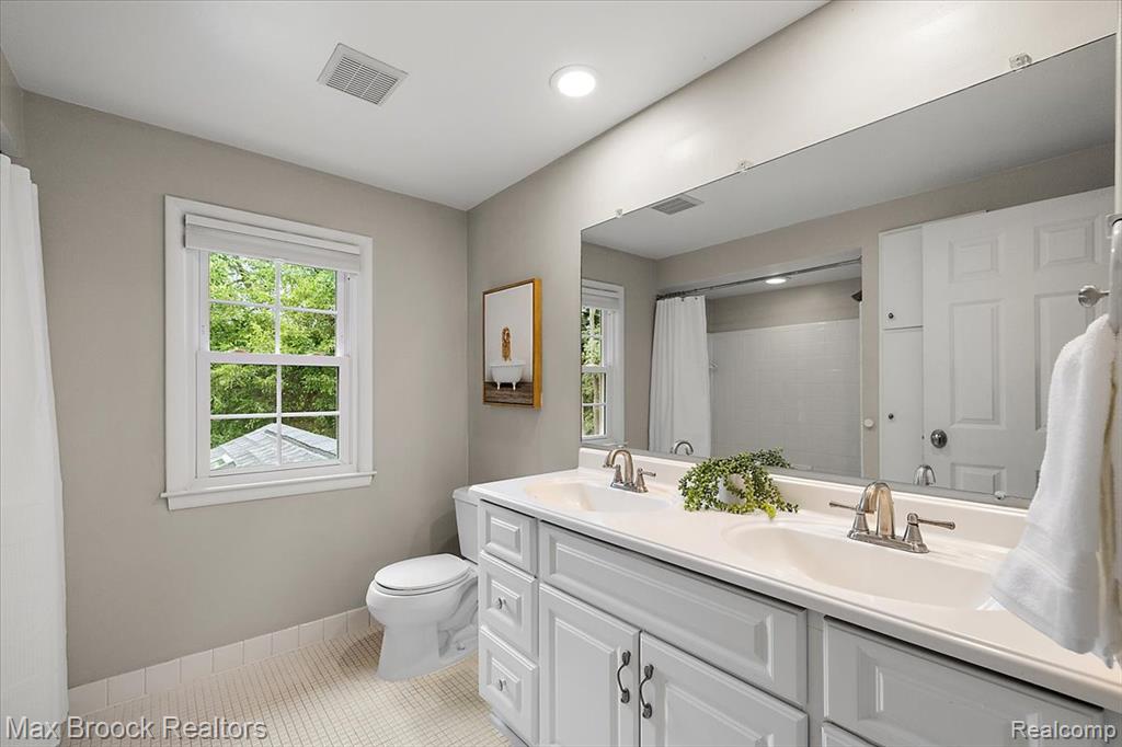 545 Whitehall Road Property Photo 24